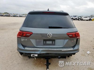 Zdjęcie 6 z 13 samochodu: 2018 VOLKSWAGEN TIGUAN SE VIN:3VV2B7AX7JM142451 - miniatura
