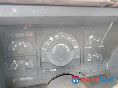 Zdjęcie 9 z 12 samochodu: 1988 CHEVROLET GMT-400 C1500 VIN:2GCDC14K6J1302103 - miniatura
