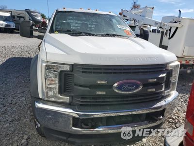 Piąte zdjęcie samochodu w środku: 2019 FORD F550 SUPER DUTY FLATBED TRUCK VIN:1FDUF5HT7KDA06476 - miniatura