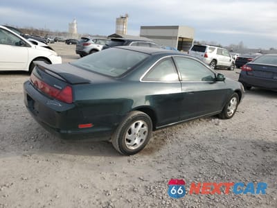 Trzecie zdjęcie samochodu z tyłu: 2000 HONDA ACCORD EX VIN:1HGCG3153YA016124 - miniatura