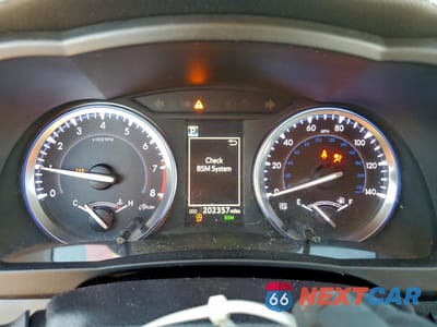 Zdjęcie 9 z 15 samochodu: 2018 TOYOTA HIGHLANDER SE VIN:5TDJZRFH5JS497928 - miniatura