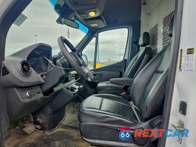 Zdjęcie 7 z 12 samochodu: 2021 MERCEDES BENZ SPRINTER DELIVERY VAN VIN:W1W40BHY6MT056542 - miniatura