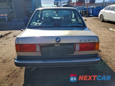 Zdjęcie 6 z 12 samochodu: 1987 BMW 325 IS VIN:WBAAA1300H2322587 - miniatura