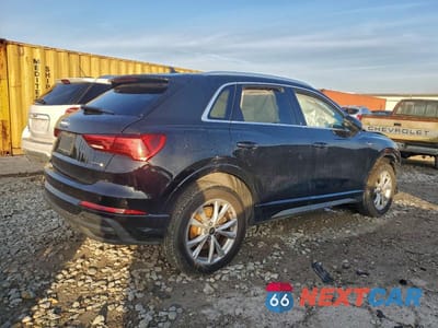 Trzecie zdjęcie samochodu z tyłu: 2024 AUDI Q3 PREMIUM S LINE 45 VIN:WA1DECF35R1123171 - miniatura