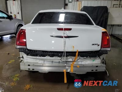 Zdjęcie 6 z 12 samochodu: 2021 CHRYSLER 300 S VIN:2C3CCABG9MH545706 - miniatura