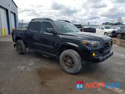Czwarte zdjęcie samochodu z boku: 2022 TOYOTA TACOMA DOUBLE CAB VIN:3TMCZ5AN9NM475757 - miniatura