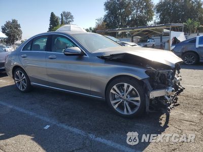 Czwarte zdjęcie samochodu z boku: 2021 MERCEDES-BENZ C 300 VIN:W1KWF8DB0MR639148 - miniatura