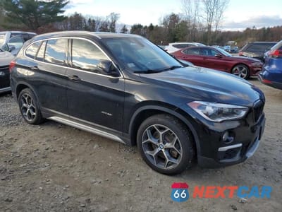 Czwarte zdjęcie samochodu z boku: 2016 BMW X1 XDRIVE28I VIN:WBXHT3C36G5E50725 - miniatura
