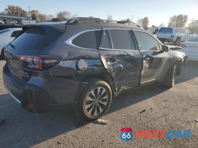 Trzecie zdjęcie samochodu z tyłu: 2025 SUBARU OUTBACK TOURING VIN:4S4BTGPD1S3139522 - miniatura