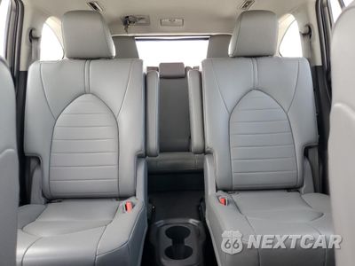 Zdjęcie 10 z 14 samochodu: 2022 TOYOTA HIGHLANDER XLE VIN:5TDGZRAHXNS135987 - miniatura