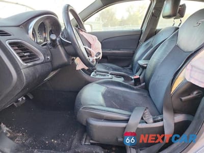 Zdjęcie 7 z 13 samochodu: 2013 CHRYSLER 200 LIMITED VIN:1C3CCBCG9DN574439 - miniatura