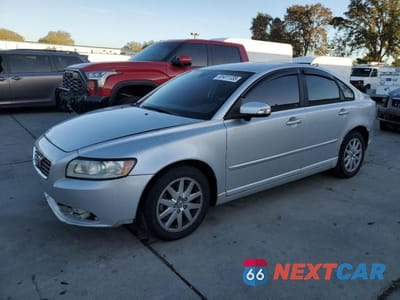 2009 VOLVO S40 2.4I YV1MS382392455679 - główne zdjęcie licytacji z USA - miniatura
