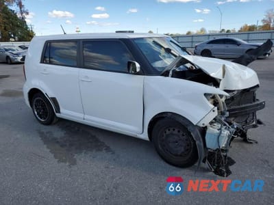 Czwarte zdjęcie samochodu z boku: 2015 TOYOTA SCION XB VIN:JTLZE4FE1FJ073632 - miniatura