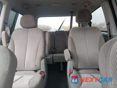 Zdjęcie 10 z 15 samochodu: 2014 KIA SEDONA LX VIN:KNDMG4C71E6588315 - miniatura
