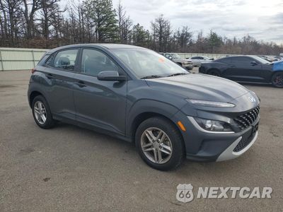 Czwarte zdjęcie samochodu z boku: 2022 HYUNDAI KONA SEL VIN:KM8K2CAB4NU842355 - miniatura