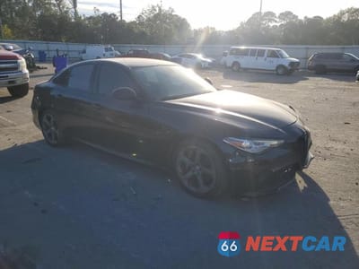 Czwarte zdjęcie samochodu z boku: 2017 ALFA ROMEO GIULIA VIN:ZARFAEBN2H7535451 - miniatura