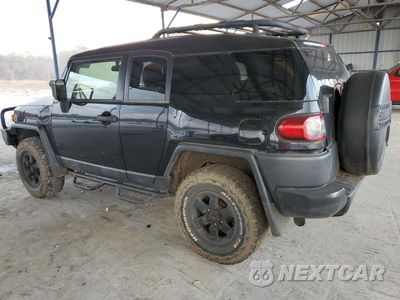 Drugie zdjęcie samochodu z przodu: 2013 TOYOTA FJ CRUISER VIN:JTEBU4BF9DK151916 - miniatura