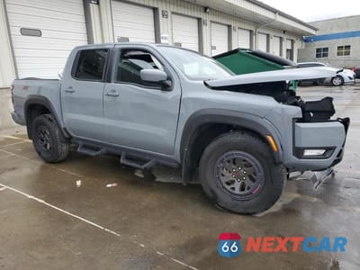 Czwarte zdjęcie samochodu z boku: 2025 NISSAN FRONTIER S VIN:1N6ED1EK1SN639288 - miniatura