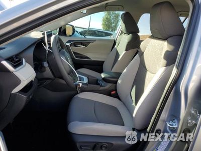 Zdjęcie 7 z 14 samochodu: 2025 TOYOTA RAV4 XLE VIN:2T3W1RFVXSW412696 - miniatura