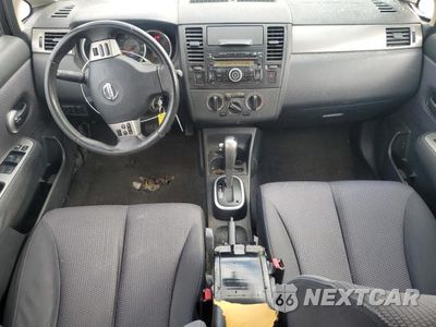 Zdjęcie 8 z 12 samochodu: 2009 NISSAN VERSA S VIN:3N1BC13E09L429512 - miniatura
