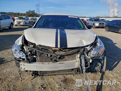 Piąte zdjęcie samochodu w środku: 2015 NISSAN ALTIMA 2.5 VIN:1N4AL3AP1FC239093 - miniatura