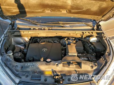 Zdjęcie 12 z 15 samochodu: 2018 TOYOTA HIGHLANDER SE VIN:5TDJZRFH5JS497928 - miniatura