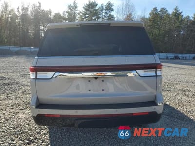 Zdjęcie 6 z 13 samochodu: 2024 LINCOLN NAVIGATOR RESERVE VIN:5LMJJ2LG4REL17777 - miniatura