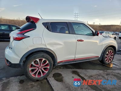 Trzecie zdjęcie samochodu z tyłu: 2015 NISSAN JUKE SV VIN:JN8AF5MV4FT554014 - miniatura