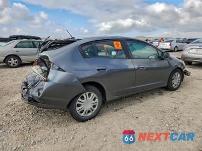 Trzecie zdjęcie samochodu z tyłu: 2010 HONDA INSIGHT LX VIN:JHMZE2H56AS007558 - miniatura