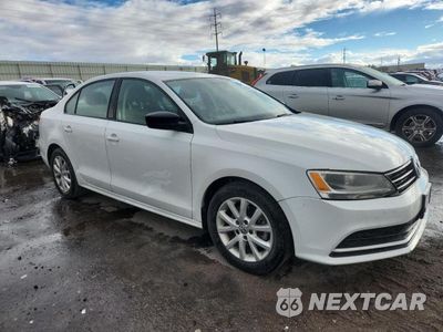 Czwarte zdjęcie samochodu z boku: 2015 VOLKSWAGEN JETTA SE VIN:3VWD17AJ5FM321016 - miniatura