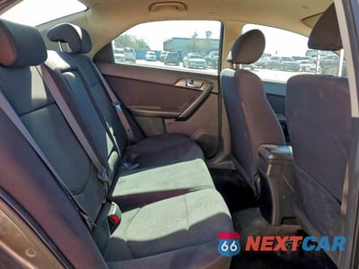 Zdjęcie 10 z 11 samochodu: 2013 KIA FORTE EX VIN:KNAFU4A20D5737078 - miniatura