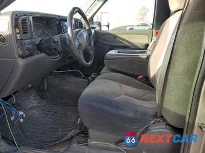 Zdjęcie 7 z 15 samochodu: 2003 CHEVROLET SILVERADO K2500 HEAVY DUTY VIN:1GCHK29U23E144655 - miniatura