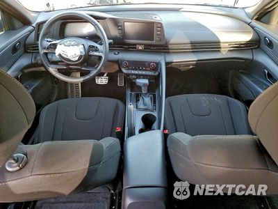 Zdjęcie 8 z 11 samochodu: 2025 HYUNDAI ELANTRA SEL SPORT VIN:KMHLM4DG8SU905531 - miniatura