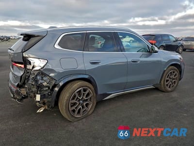 Trzecie zdjęcie samochodu z tyłu: 2024 BMW X1 XDRIVE28I VIN:WBX73EF06R5002509 - miniatura