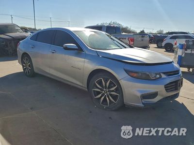 Czwarte zdjęcie samochodu z boku: 2017 CHEVROLET MALIBU LT VIN:1G1ZE5ST8HF257955 - miniatura