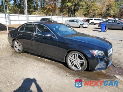 Czwarte zdjęcie samochodu z boku: 2017 MERCEDES-BENZ E 300 VIN:WDDZF4JB4HA210223 - miniatura