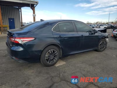 Trzecie zdjęcie samochodu z tyłu: 2019 TOYOTA CAMRY VIN:4T1B31HK1KU512529 - miniatura