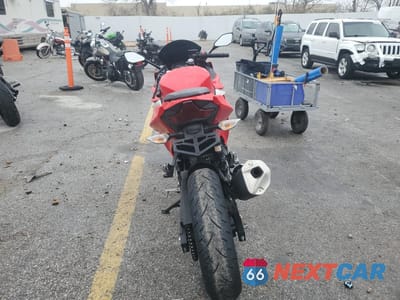 Czwarte zdjęcie samochodu z boku: 2021 KAWASAKI EX400 VIN:JKAEXKH19MDAD2544 - miniatura