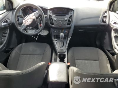 Zdjęcie 8 z 16 samochodu: 2017 FORD FOCUS SE VIN:1FADP3K22HL282509 - miniatura
