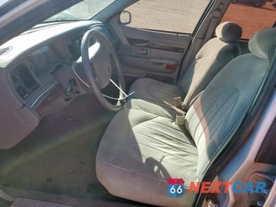 Zdjęcie 7 z 15 samochodu: 2001 MERCURY GRAND MARQUIS GS VIN:2MEFM74W61X611707 - miniatura