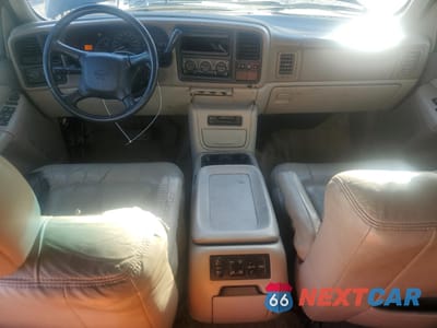Zdjęcie 8 z 14 samochodu: 2002 CHEVROLET SUBURBAN C1500 VIN:1GNEC16Z42J229844 - miniatura