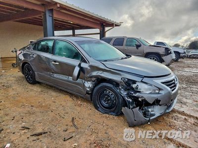 Czwarte zdjęcie samochodu z boku: 2014 NISSAN ALTIMA 2.5 S VIN:1N4AL3AP2EC285708 - miniatura