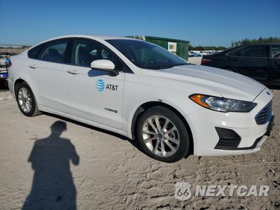 Czwarte zdjęcie samochodu z boku: 2019 FORD FUSION SE VIN:3FA6P0LU0KR124816 - miniatura