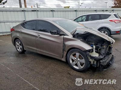 Czwarte zdjęcie samochodu z boku: 2013 HYUNDAI ELANTRA GLS VIN:5NPDH4AE1DH303907 - miniatura