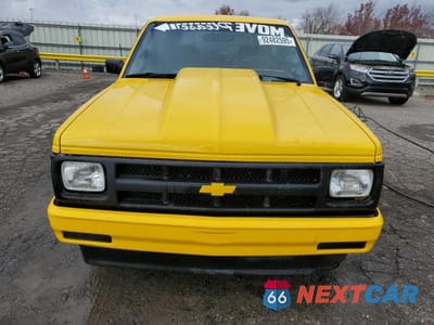 Piąte zdjęcie samochodu w środku: 1990 CHEVROLET BLAZER S10 VIN:1GNCS18ZXL8126234 - miniatura