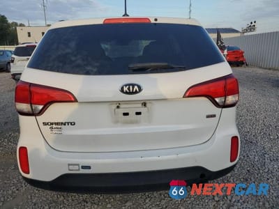 Zdjęcie 6 z 12 samochodu: 2015 KIA SORENTO LX VIN:5XYKT3A60FG635985 - miniatura