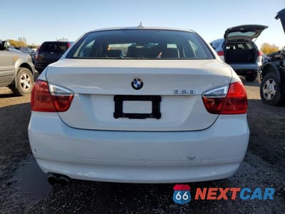 Zdjęcie 6 z 13 samochodu: 2011 BMW 328 XI VIN:WBAPK7G50BNN86026 - miniatura