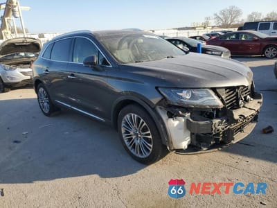 Czwarte zdjęcie samochodu z boku: 2017 LINCOLN MKX RESERVE VIN:2LMPJ6LRXHBL49282 - miniatura