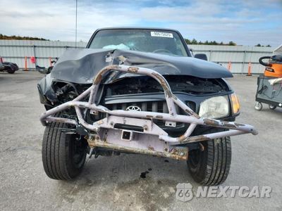 Piąte zdjęcie samochodu w środku: 2002 TOYOTA TACOMA VIN:5TEPM62N72Z015368 - miniatura