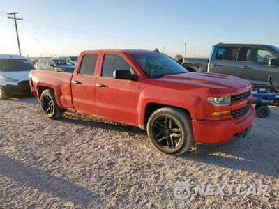 Czwarte zdjęcie samochodu z boku: 2018 CHEVROLET SILVERADO C1500 CUSTOM VIN:1GCRCPEC4JZ217252 - miniatura
